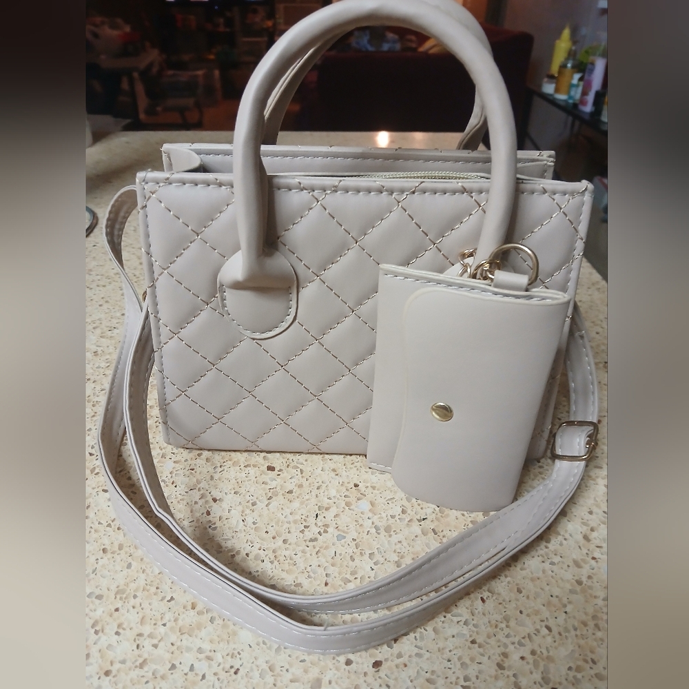 Elegant Tan Quilted Handbag/  removable long shoulder strap and Mini Wallet